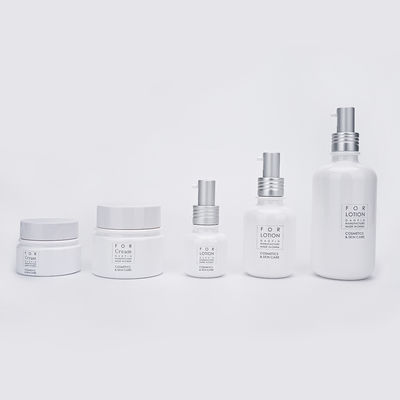 গুণ  Multifunctional Cosmetic Plastic Bottles With Pump Matte / Shiny Finish কারখানা